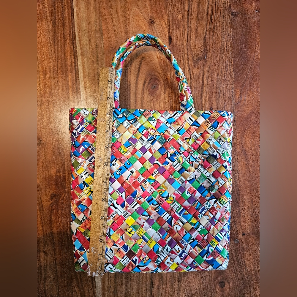 Handbag - Picture 2 of 3